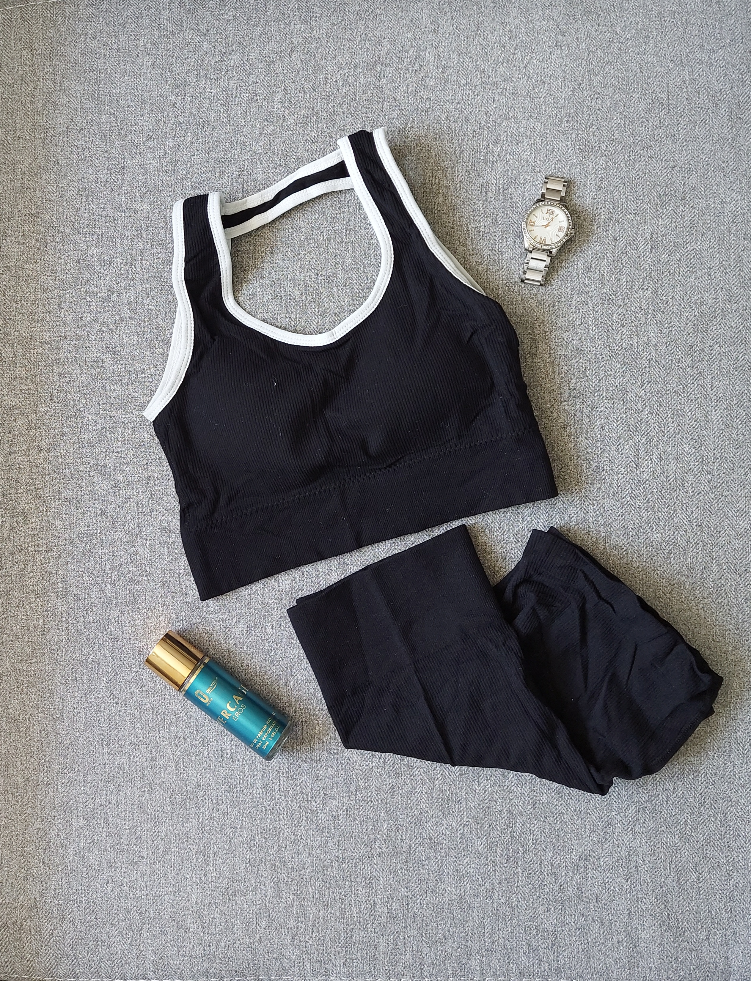 ست نیمتنه و شورتک باشگاهی