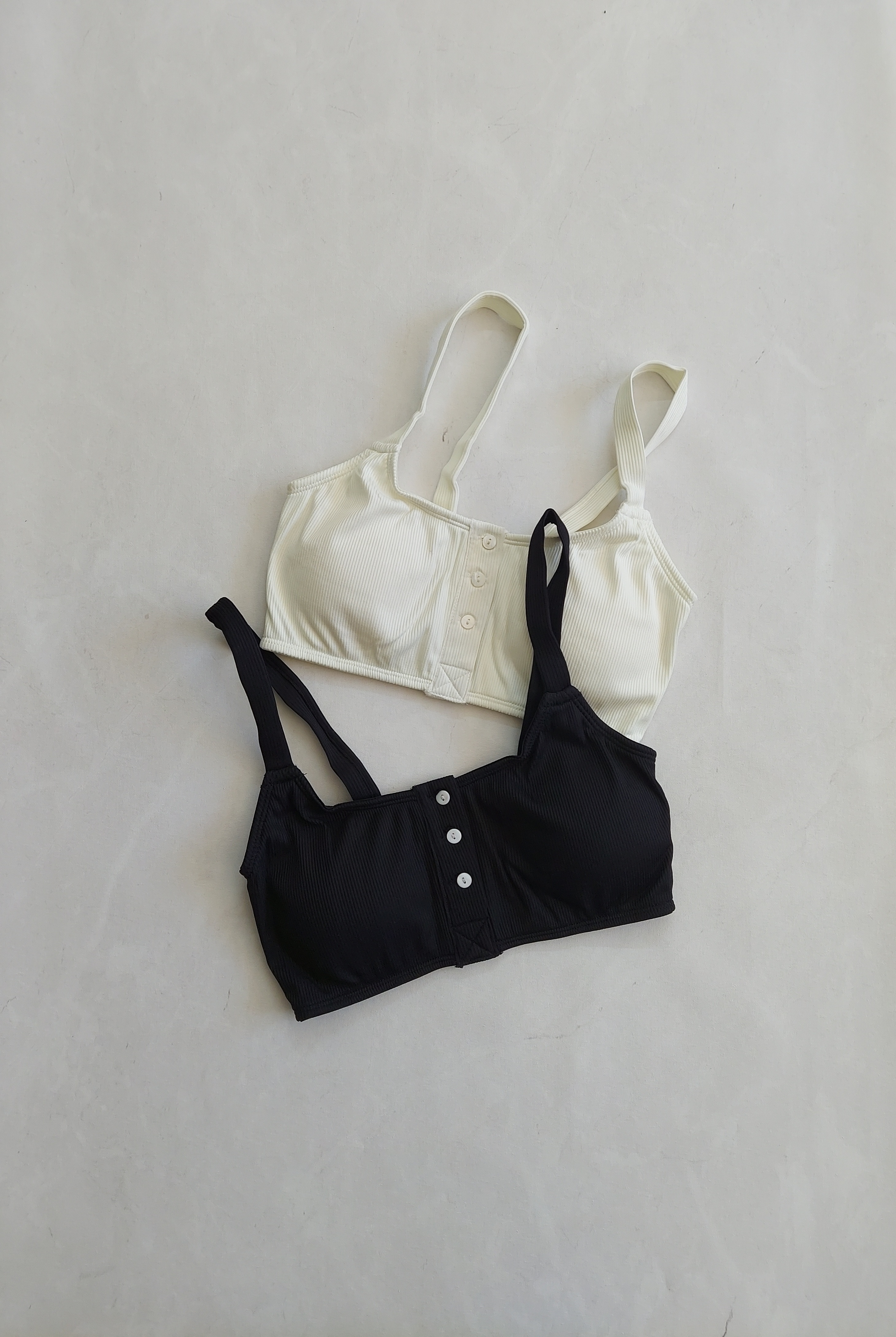 نیمتنه دکمه دار