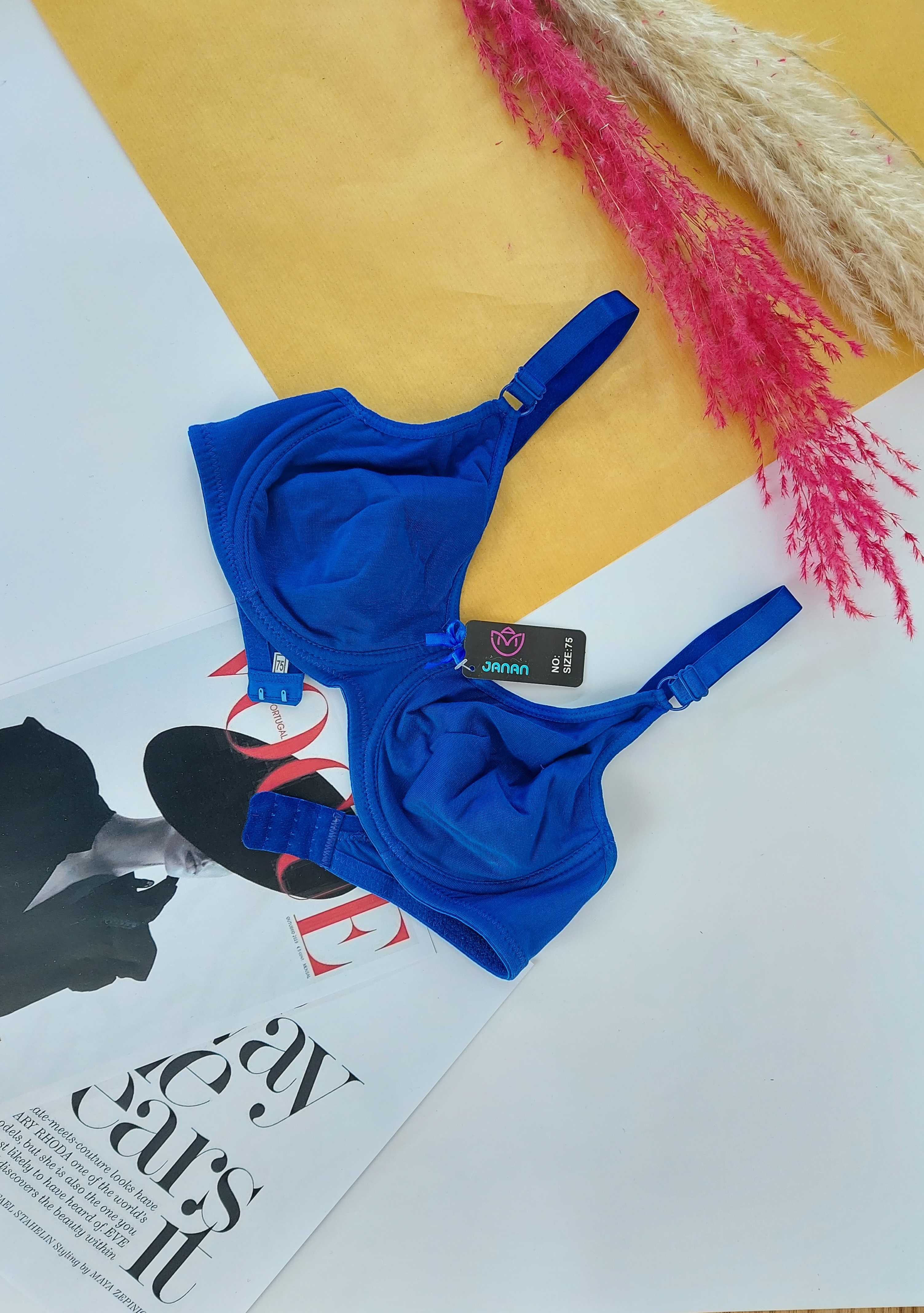 سوتین فنردار نخی